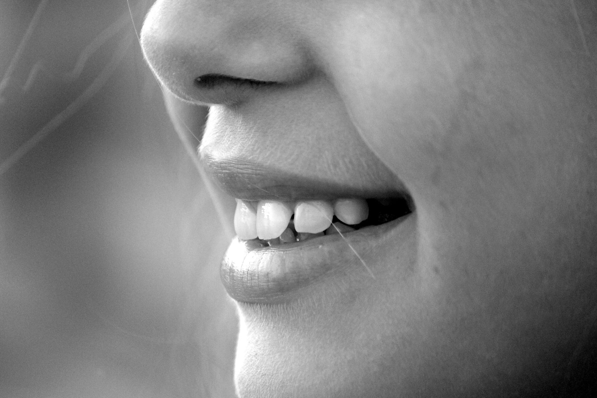 Comment protéger ses dents? 8 Prendre soin de ses dents - méthodes naturelles - porduits naturels - propolis - blog - article - secrets de miel