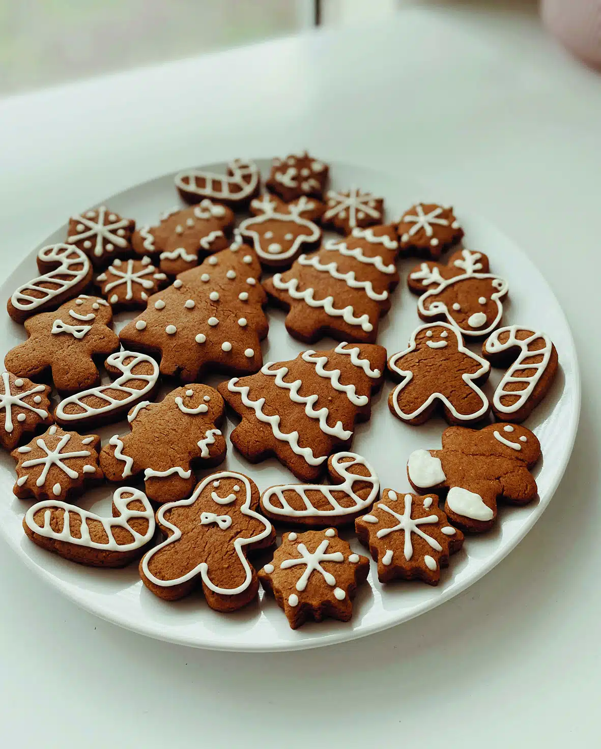 SDM Gingerbread ┬®casey chae unsplash