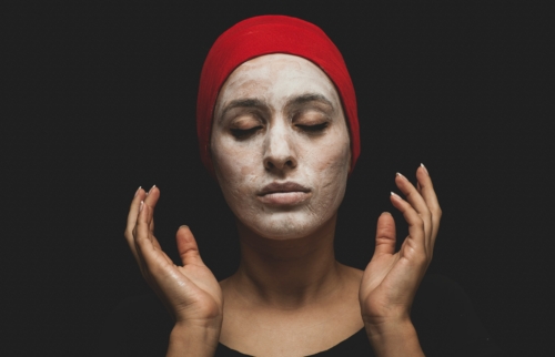7 masques visage anti-bouton faits maison - Secrets de Miel