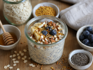 Overnight porridge au miel, pollen et graines de chia 2 Overnight porridge